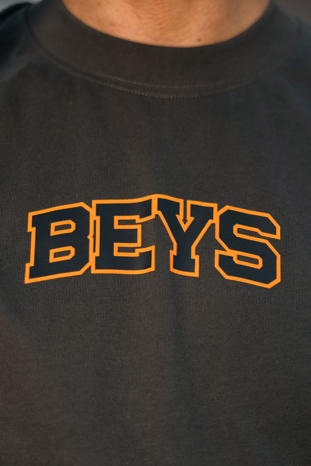 CLASSIC TEE