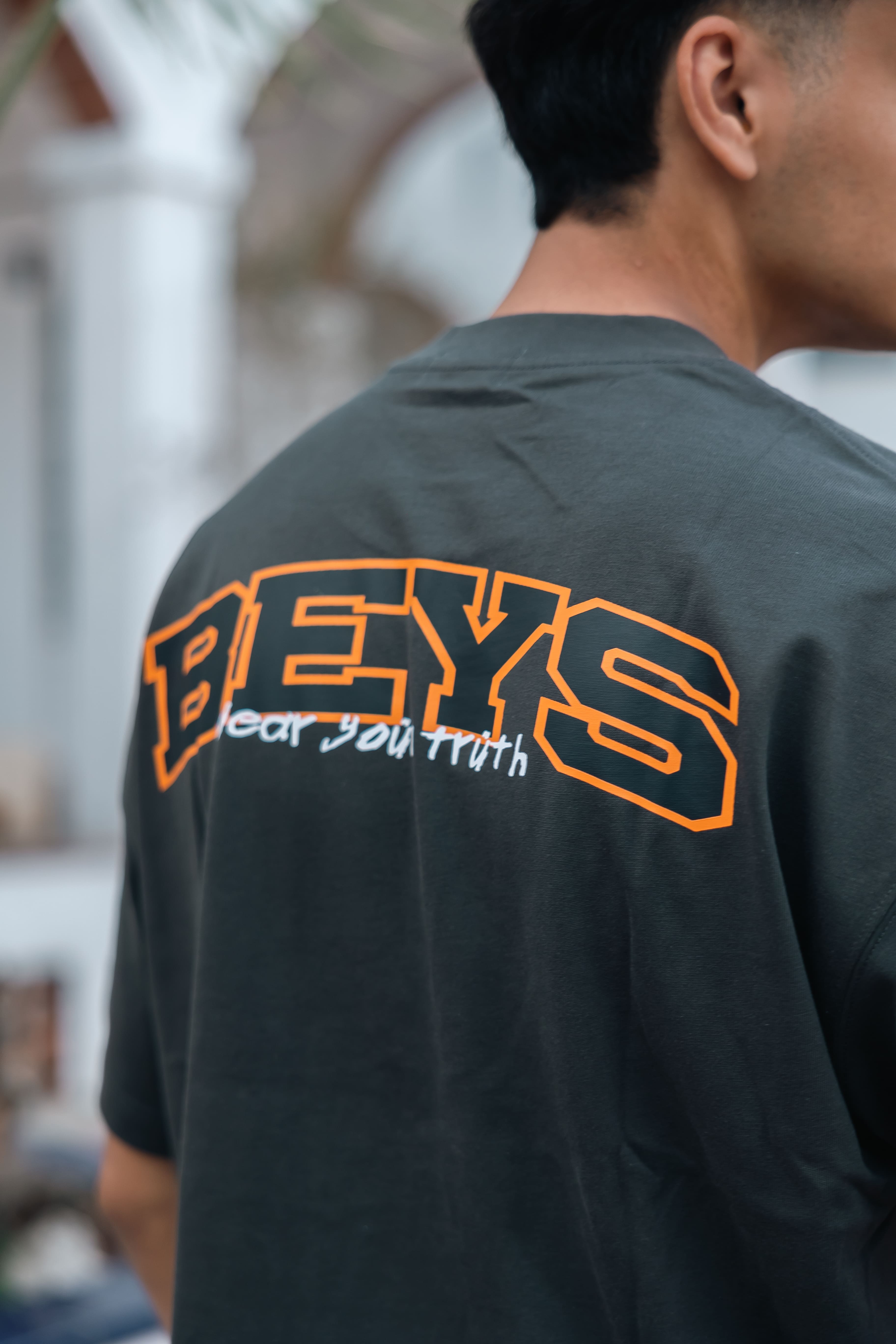 CLASSIC TEE
