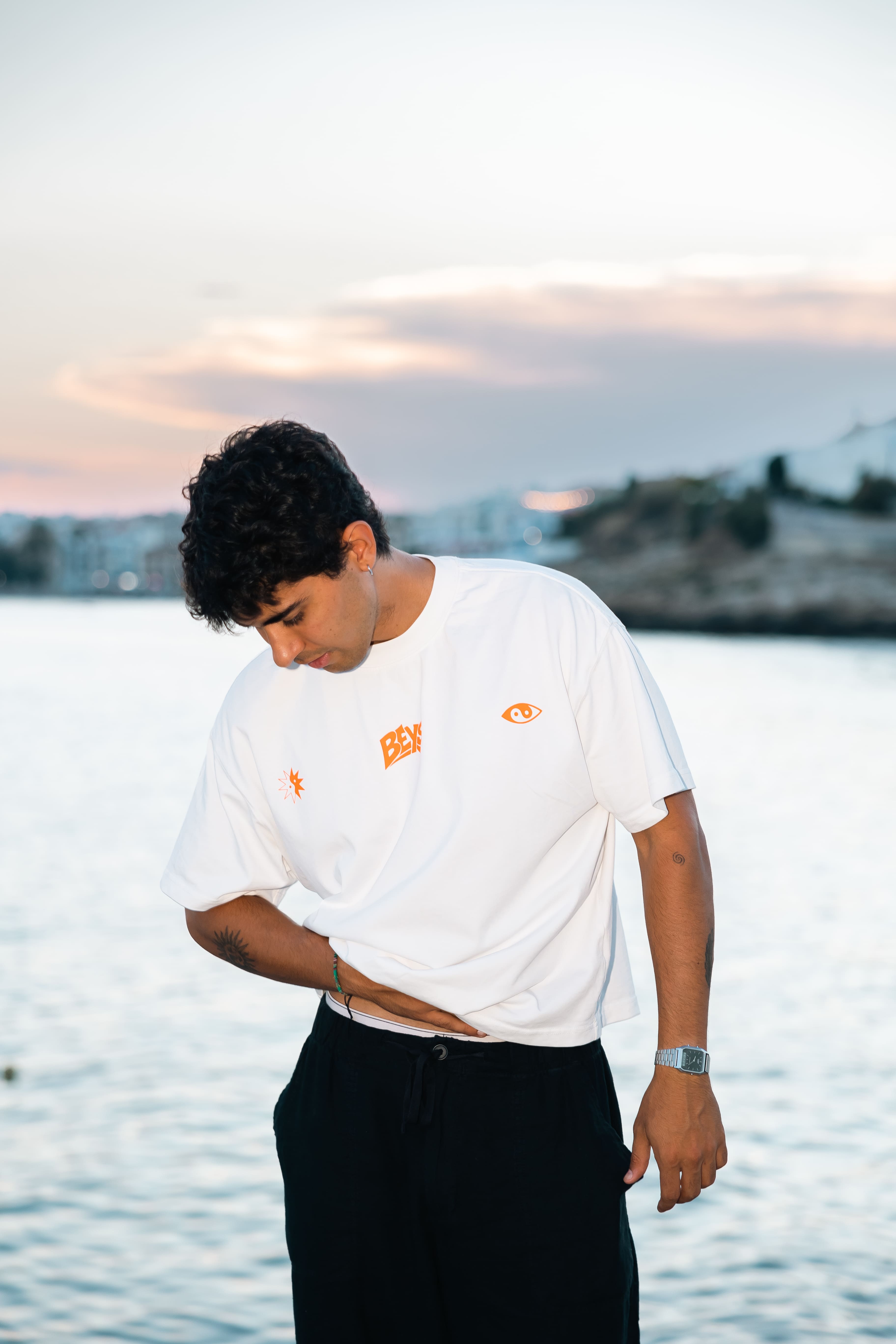 BOTH SIDES TEE